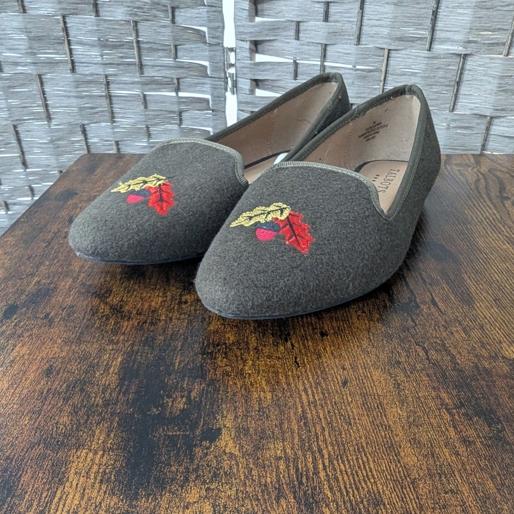 Talbots Smoking Slippers Olive Green Embroidered Fall Leaf Acorn Sz 7M NWT